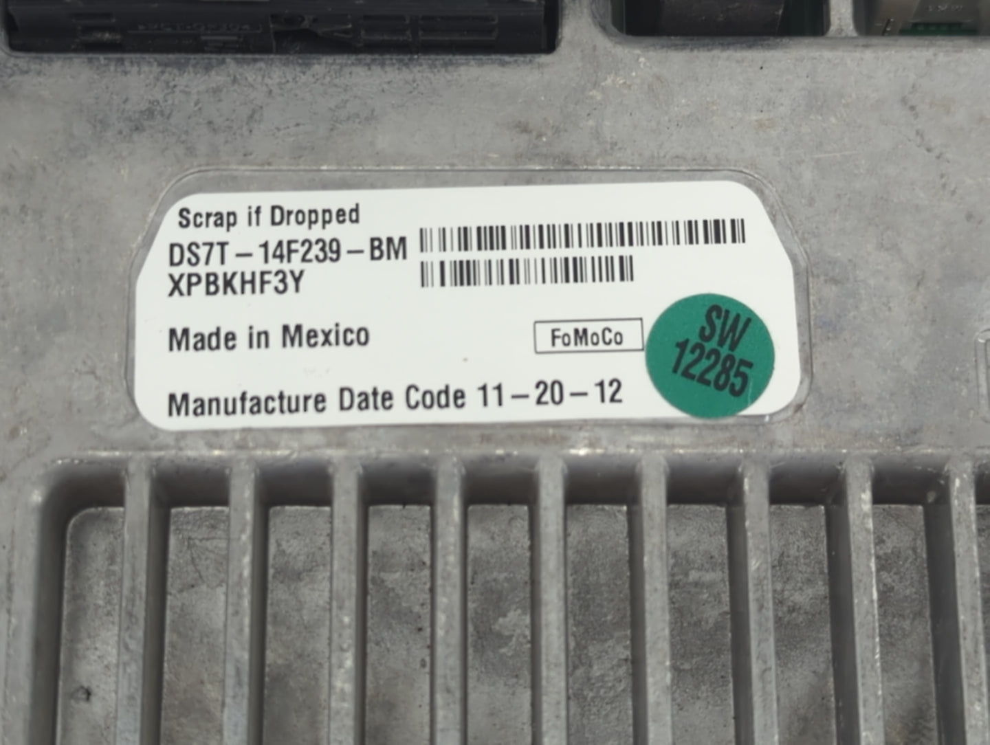 2013-2016 Ford Fusion Information Display Screen - Oemusedautoparts1.com