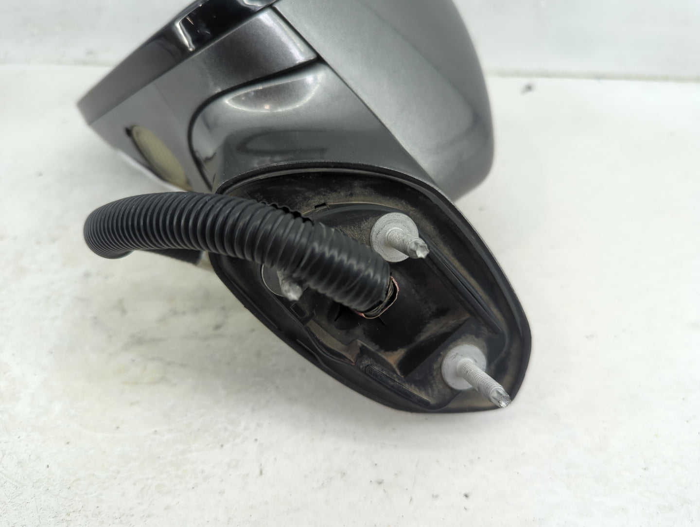 2013-2014 Ford Fusion Driver Side View Mirror - Left Door Mirror OEM Used - Oemusedautoparts1.com