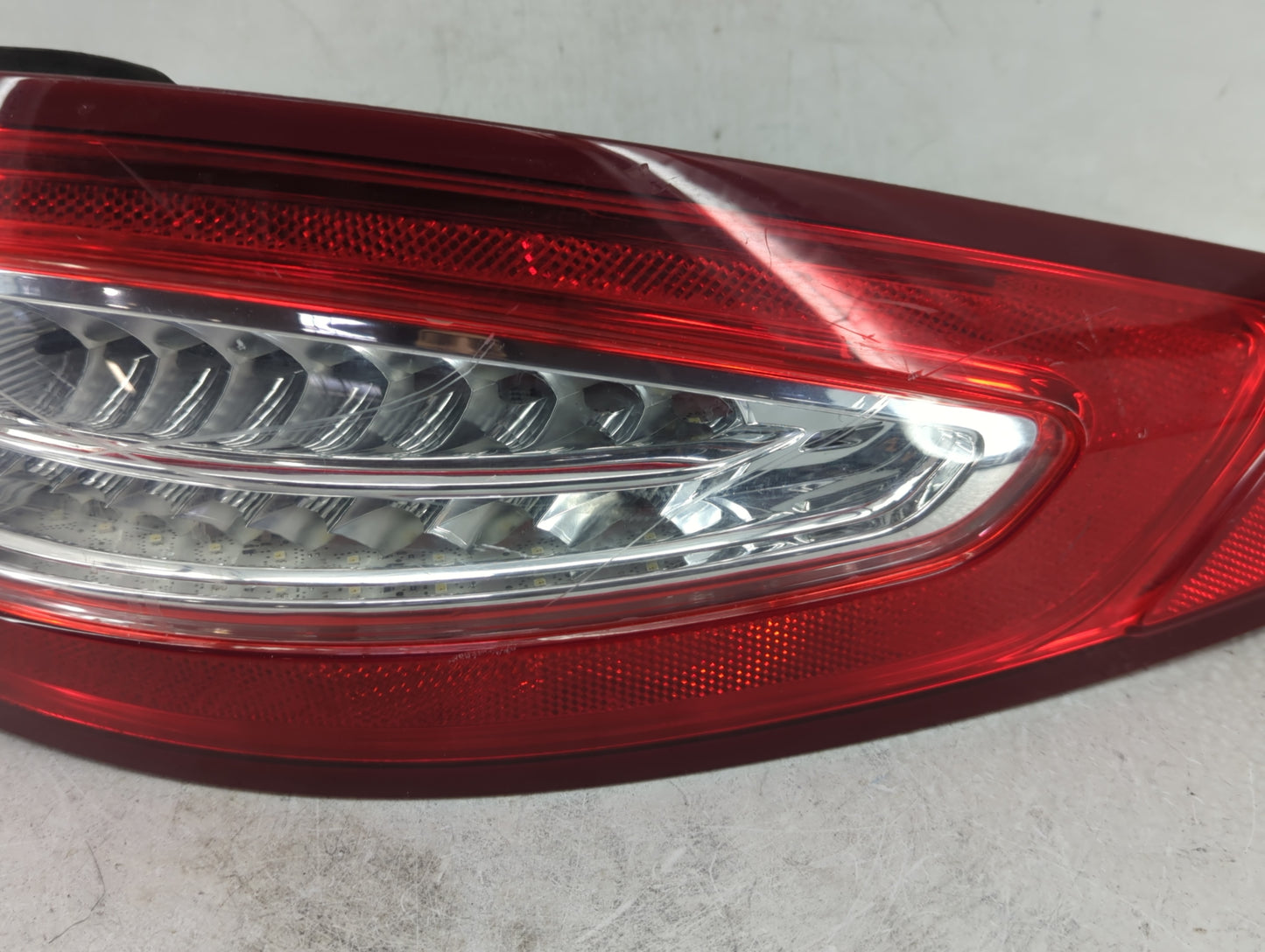2013-2016 Ford Fusion Tail Light Assembly Passenger Right OEM P/N:DS73-13404-AG Fits Fits 2013 2014 2015 2016 OEM Used Auto 