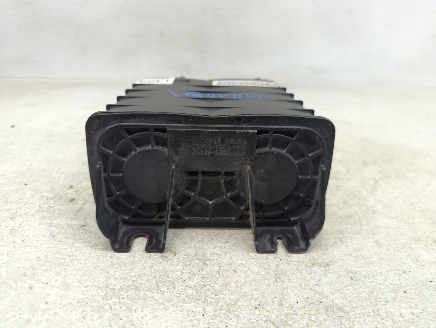 2013 Ford Fusion Fuel Vapor Charcoal Canister 1389789 - Oemusedautoparts1.com