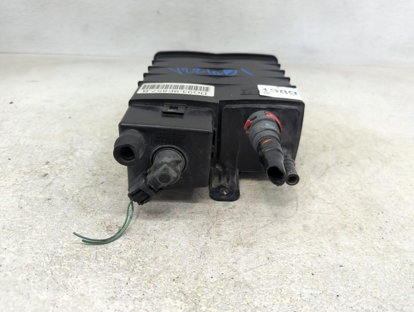 2013 Ford Fusion Fuel Vapor Charcoal Canister 1389789 - Oemusedautoparts1.com