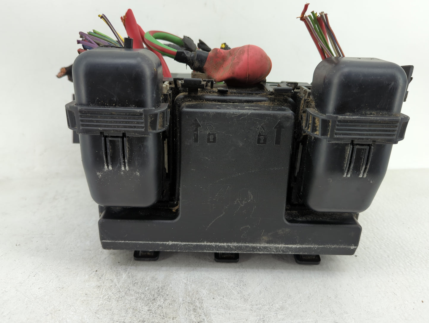 2013-2014 Ford Fusion Fusebox Fuse Box Panel Relay Module P/N:DG9Z-14A068-X Fits Fits 2013 2014 OEM Used Auto Parts - Oemuse