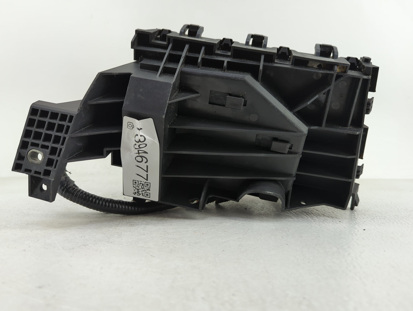 2013-2014 Ford Fusion Fusebox Fuse Box Panel Relay Module P/N:DG9Z-14A068-X Fits Fits 2013 2014 OEM Used Auto Parts - Oemuse