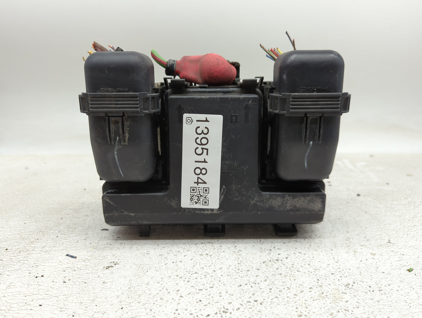 2013-2014 Ford Fusion Fusebox Fuse Box Panel Relay Module P/N:DG9T14A075AA Fits Fits 2013 2014 OEM Used Auto Parts - Oemused