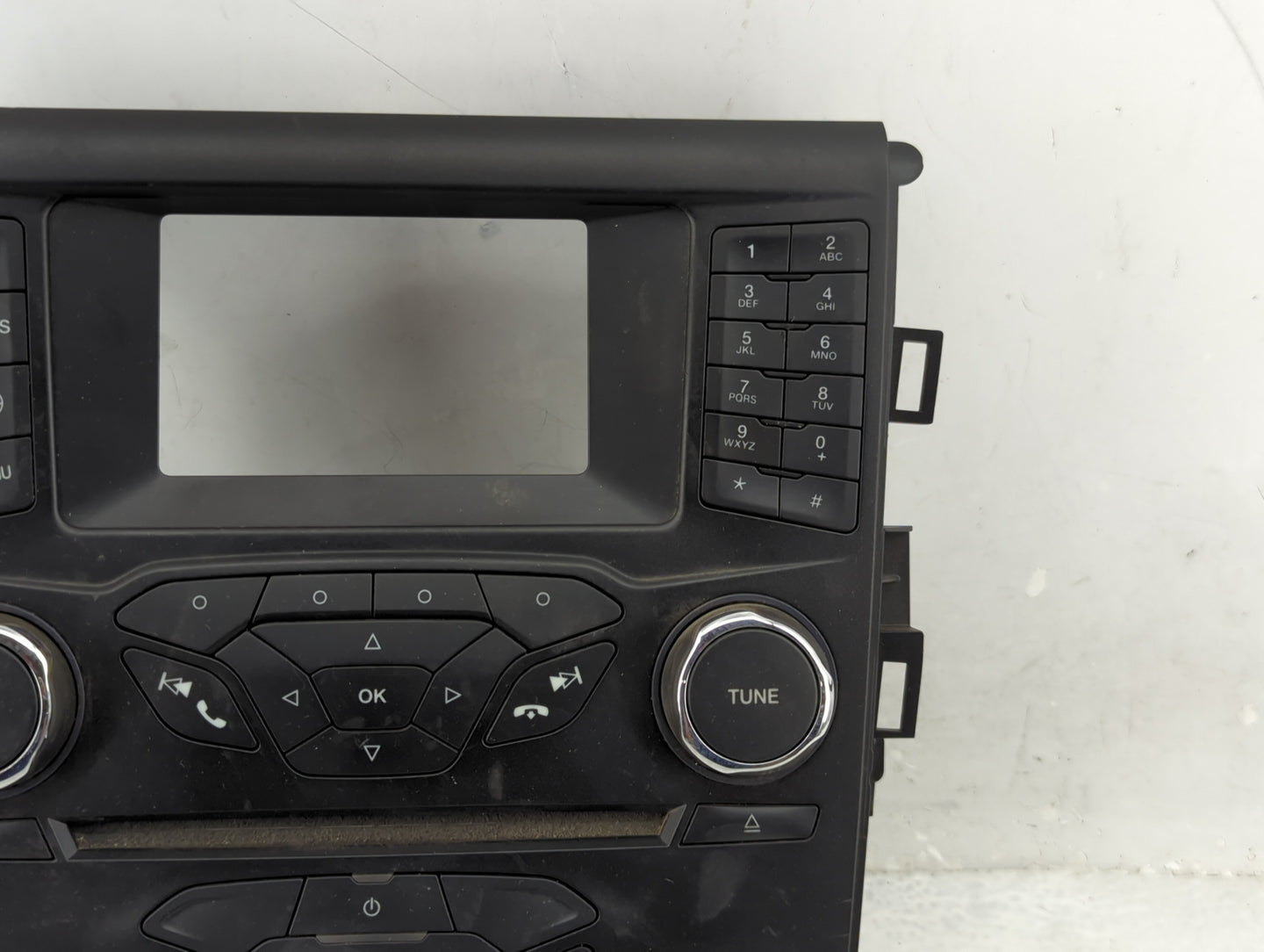 2013 Ford Fusion Radio AM FM Cd Player Receiver Replacement P/N:DS7T-18E243-EU Fits OEM Used Auto Parts - Oemusedautoparts1.