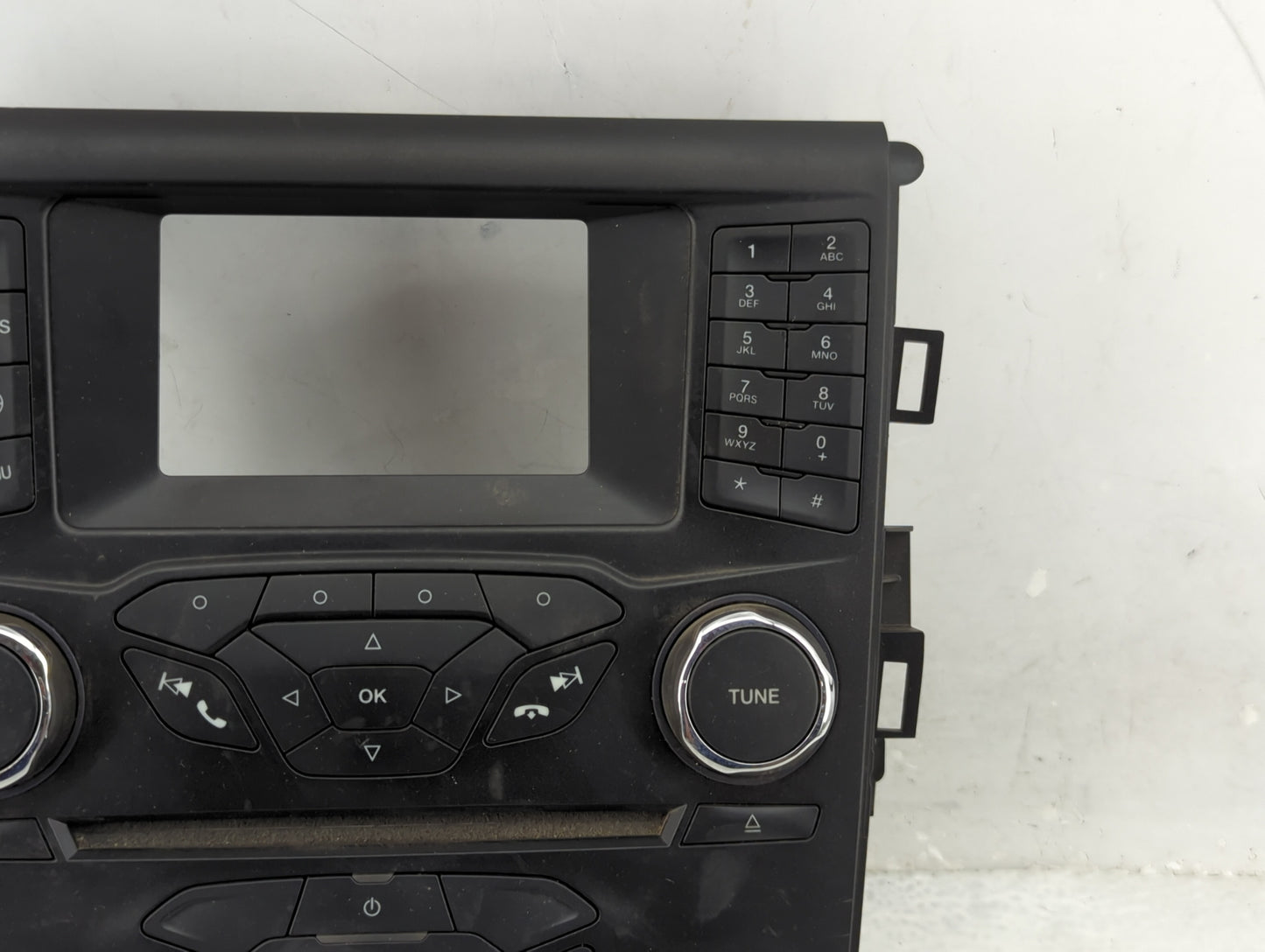 2013 Ford Fusion Radio AM FM Cd Player Receiver Replacement P/N:DS7T-18E243-EU Fits OEM Used Auto Parts - Oemusedautoparts1.