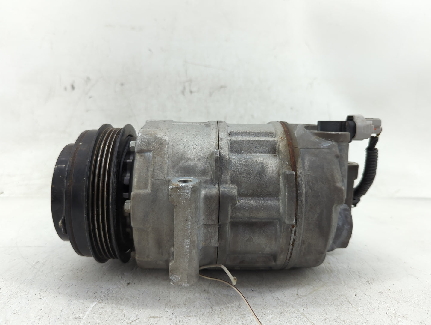 2013-2018 Ford Fusion Air Conditioning A/c Ac Compressor Oem - Oemusedautoparts1.com