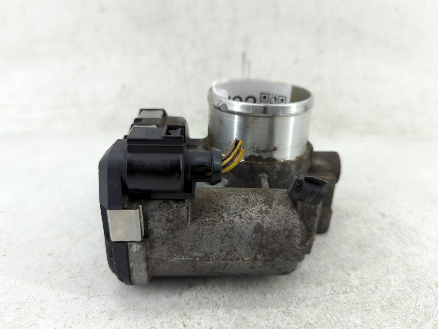 2013-2014 Ford Fusion Throttle Body P/N:7S7G-9F9919-CA Fits Fits 2013 2014 2015 2016 2017 2018 2019 OEM Used Auto Parts - Oe