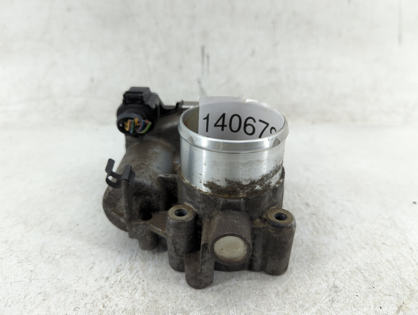 2013-2014 Ford Fusion Throttle Body P/N:7S7G-9F9919-CA Fits Fits 2013 2014 2015 2016 2017 2018 2019 OEM Used Auto Parts - Oe