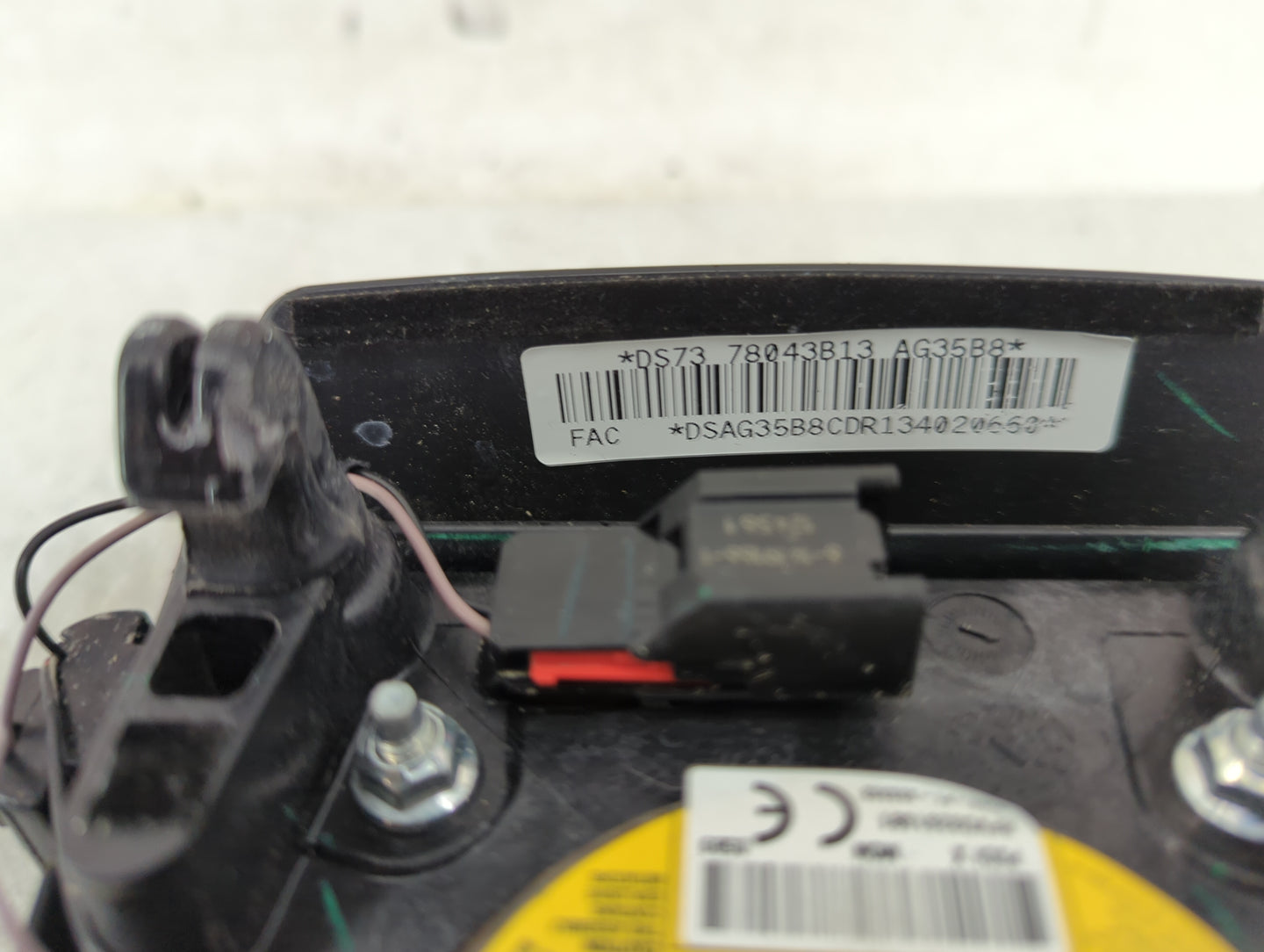 2013-2014 Ford Fusion Air Bag Driver Left Steering Wheel Mounted P/N:DS73-78043B13 Fits Fits 2013 2014 OEM Used Auto Parts -