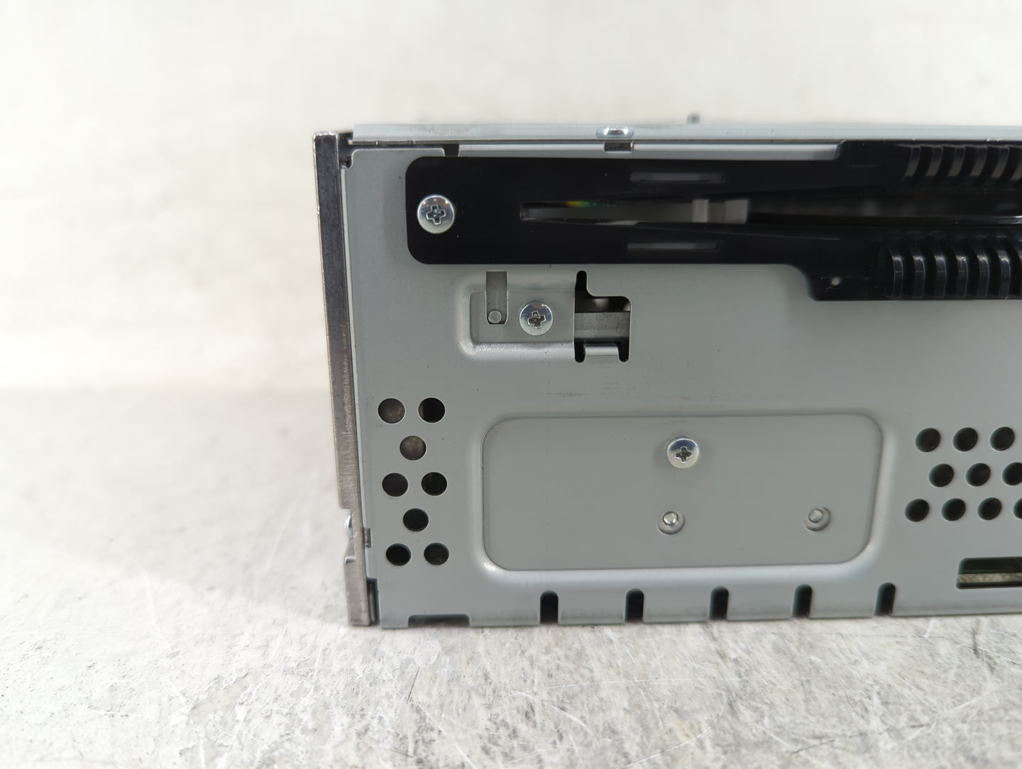 2013-2015 Ford Fusion Radio AM FM Cd Player Receiver Replacement P/N:DS7T-19C107-BH Fits Fits 2013 2014 2015 OEM Used Auto P