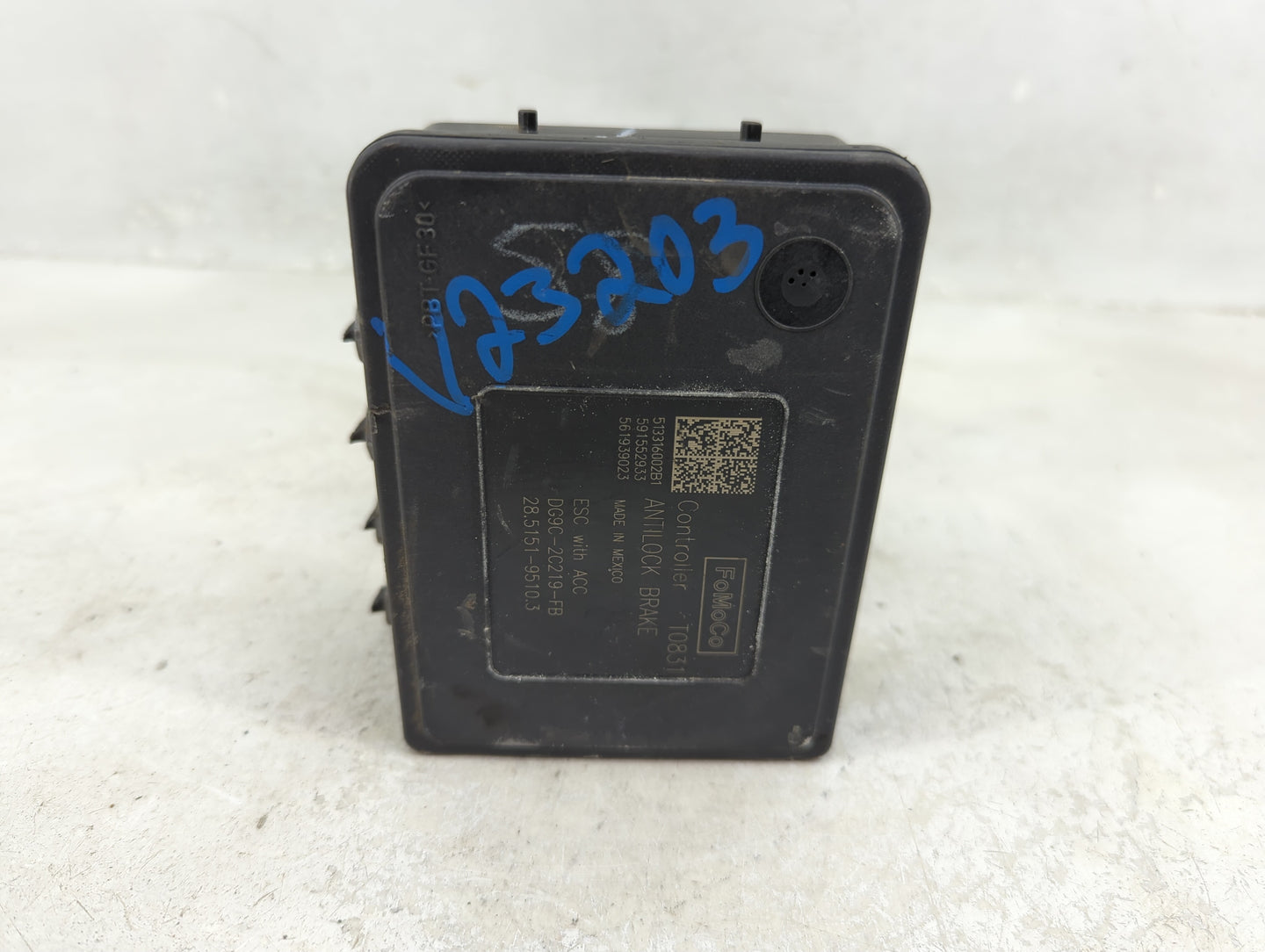 2013 Ford Fusion ABS Pump Control Module Replacement P/N:DG9C-2C405-FB Fits OEM Used Auto Parts - Oemusedautoparts1.com