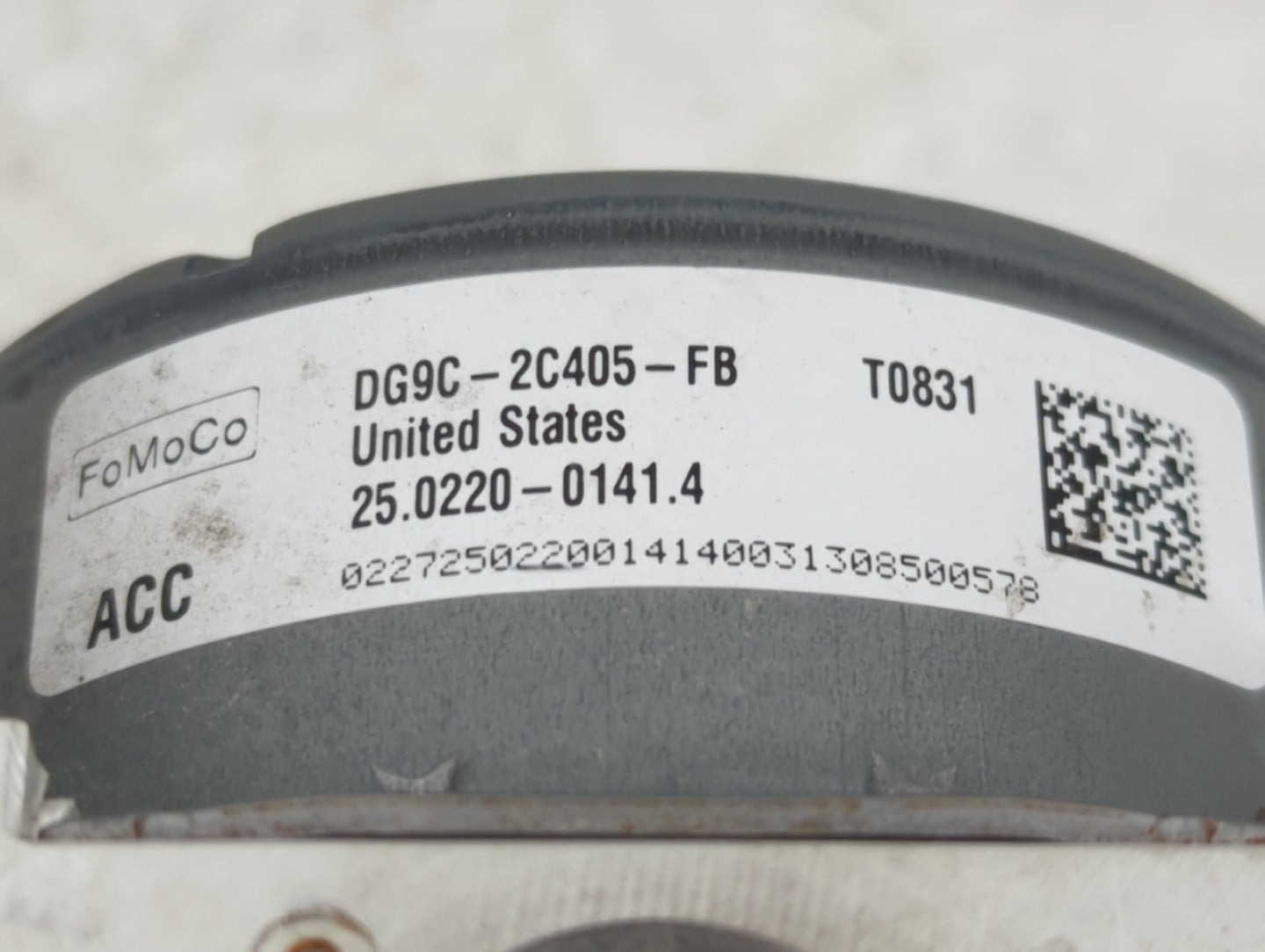 2013 Ford Fusion ABS Pump Control Module Replacement P/N:DG9C-2C405-FB Fits OEM Used Auto Parts - Oemusedautoparts1.com
