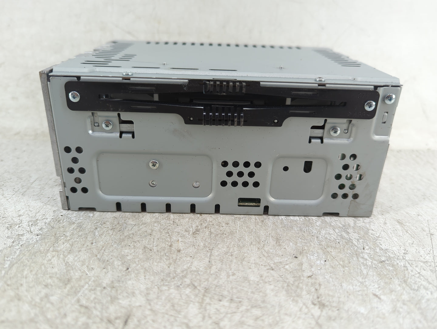2013-2015 Ford Fusion Radio AM FM Cd Player Receiver Replacement P/N:DS7T-19C107-BC Fits Fits 2013 2014 2015 OEM Used Auto P