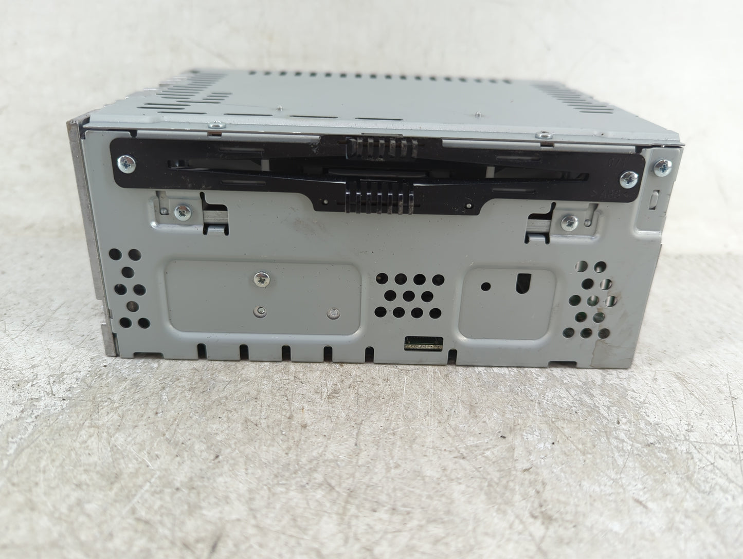 2013-2015 Ford Fusion Radio AM FM Cd Player Receiver Replacement P/N:DS7T-19C107-BC Fits Fits 2013 2014 2015 OEM Used Auto P