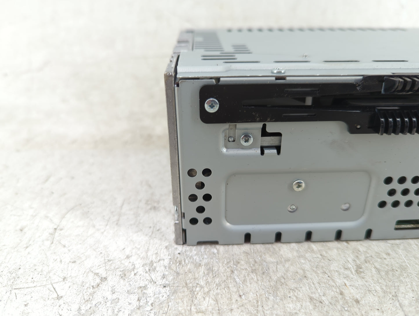 2013-2015 Ford Fusion Radio AM FM Cd Player Receiver Replacement P/N:DS7T-19C107-BC Fits Fits 2013 2014 2015 OEM Used Auto P