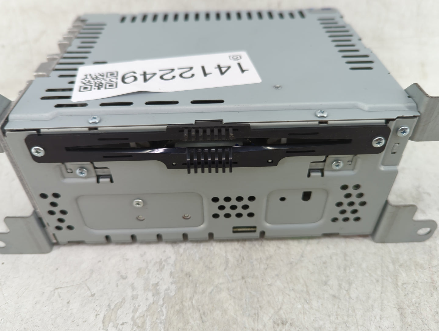 2013-2015 Ford Fusion Radio AM FM Cd Player Receiver Replacement P/N:DS7T-19C107-BJ Fits Fits 2013 2014 2015 OEM Used Auto P