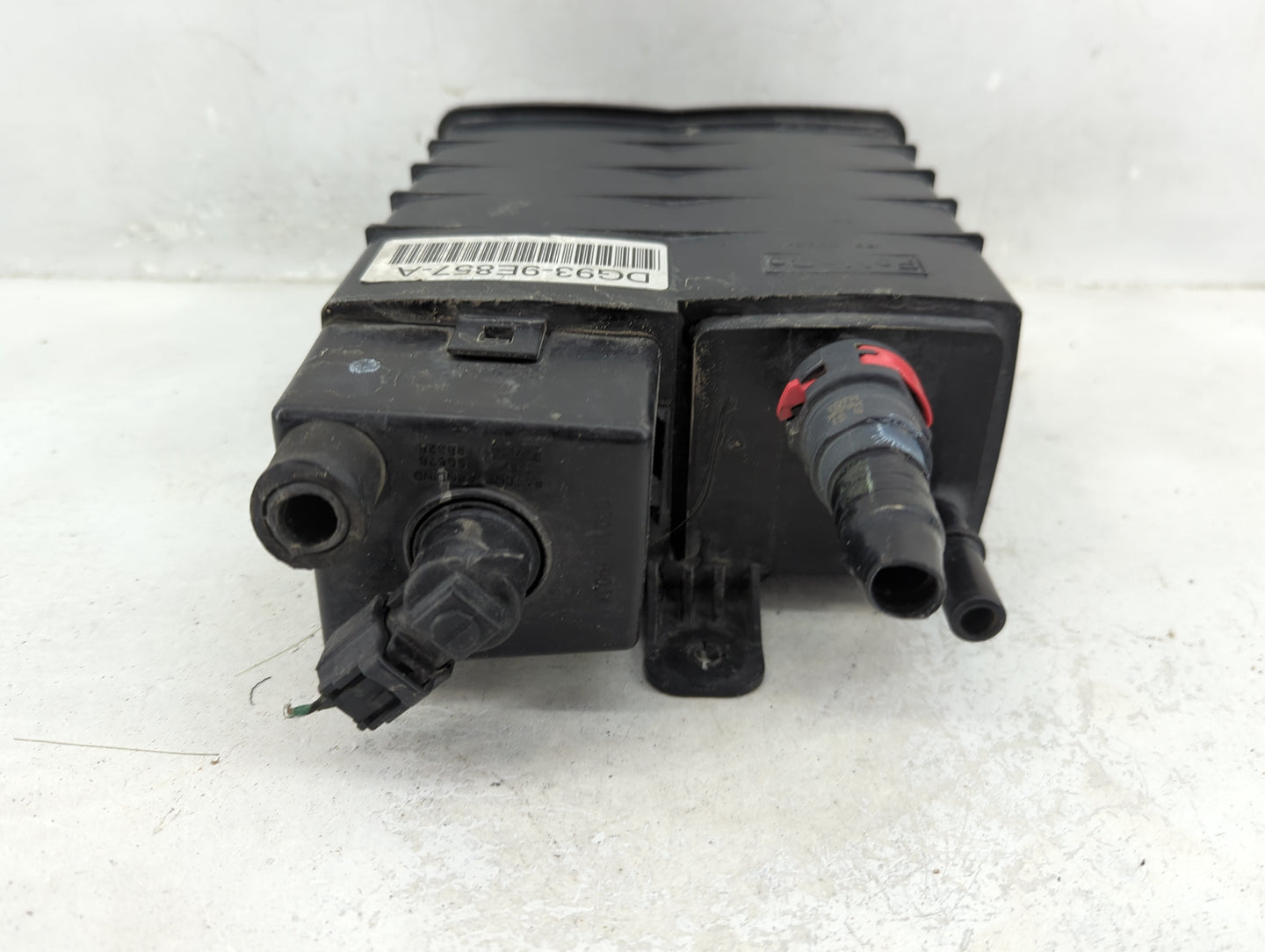 2013 Ford Fusion Fuel Vapor Charcoal Canister - Oemusedautoparts1.com