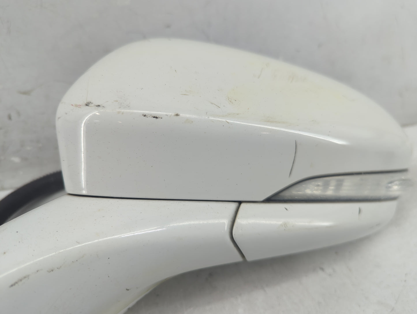 2013-2014 Ford Fusion Driver Side View Mirror - Left Door Mirror OEM Used - Oemusedautoparts1.com