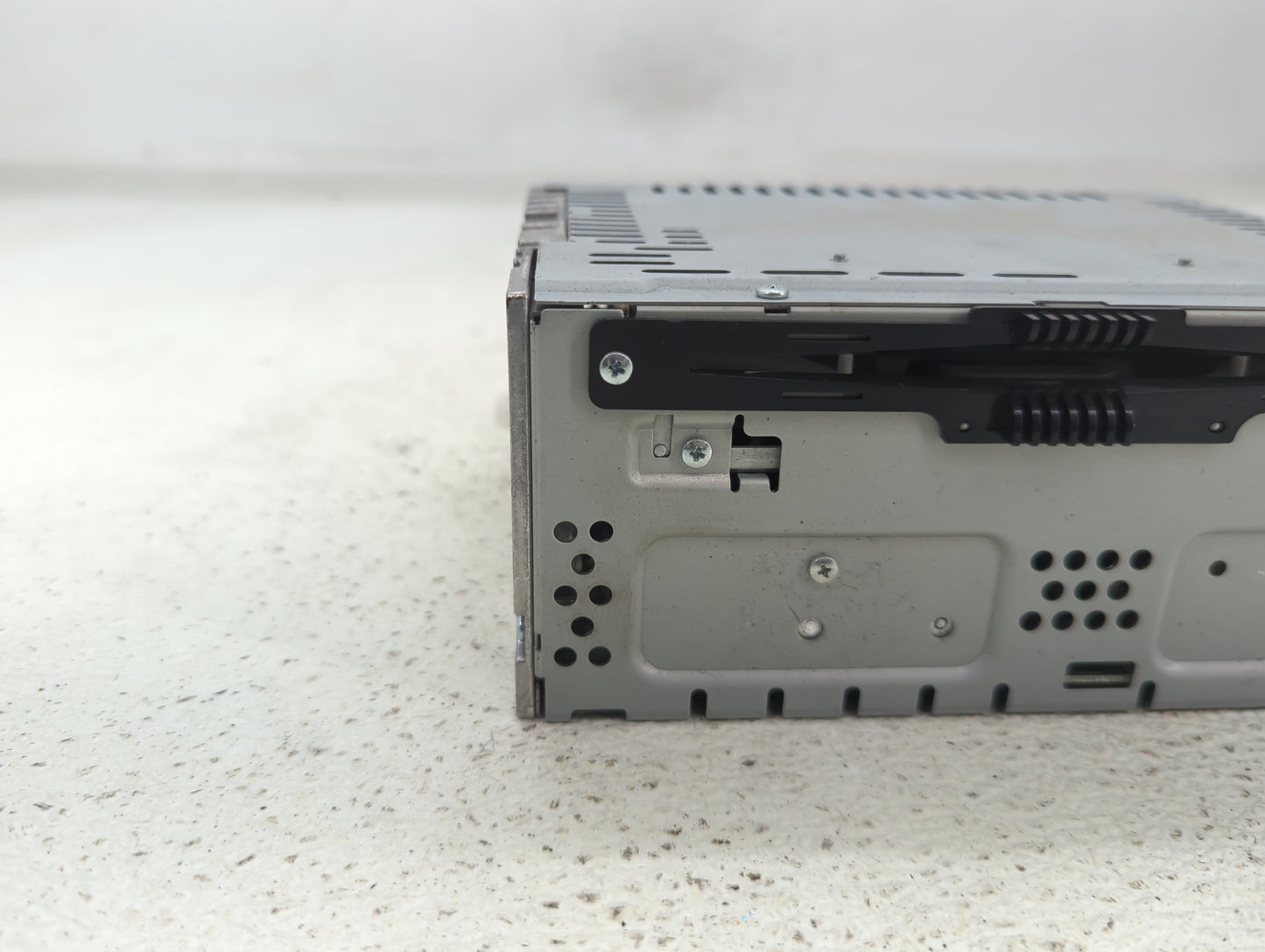 2013-2015 Ford Fusion Radio AM FM Cd Player Receiver Replacement P/N:DS7T-19C107-BJ Fits Fits 2013 2014 2015 OEM Used Auto P