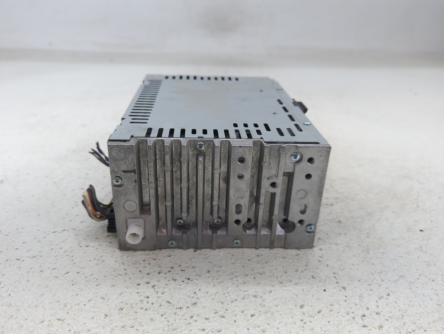 2013-2015 Ford Fusion Radio AM FM Cd Player Receiver Replacement P/N:DS7T-19C107-BJ Fits Fits 2013 2014 2015 OEM Used Auto P