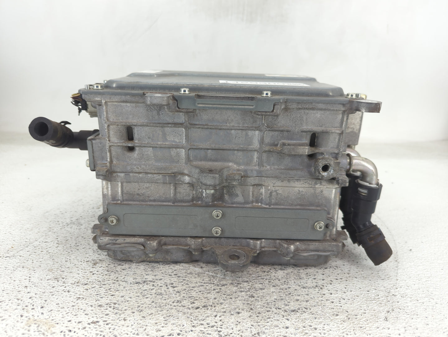 2013 Ford Fusion Hybrid DC Synergy Drive Power Inverter P/N:DG98-7B012-HB Fits OEM Used Auto Parts - Oemusedautoparts1.com