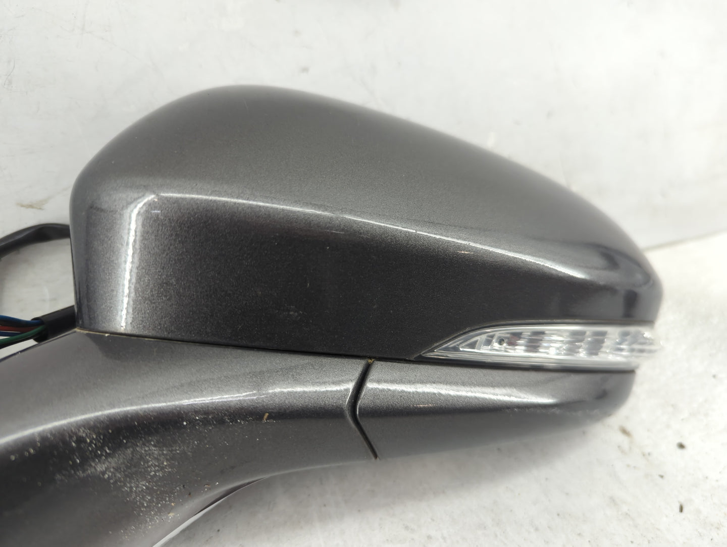 2013-2014 Ford Fusion Driver Side View Mirror - Left Door Mirror OEM Used - Oemusedautoparts1.com