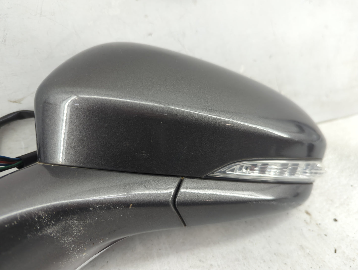 2013-2014 Ford Fusion Driver Side View Mirror - Left Door Mirror OEM Used - Oemusedautoparts1.com