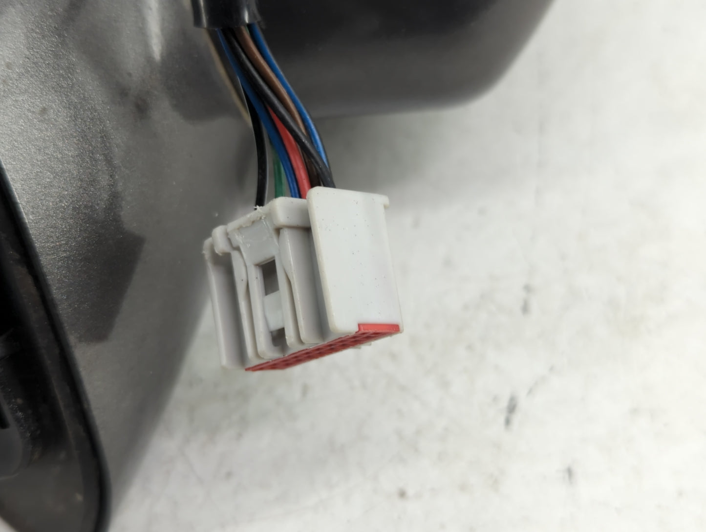2013-2014 Ford Fusion Driver Side View Mirror - Left Door Mirror OEM Used - Oemusedautoparts1.com