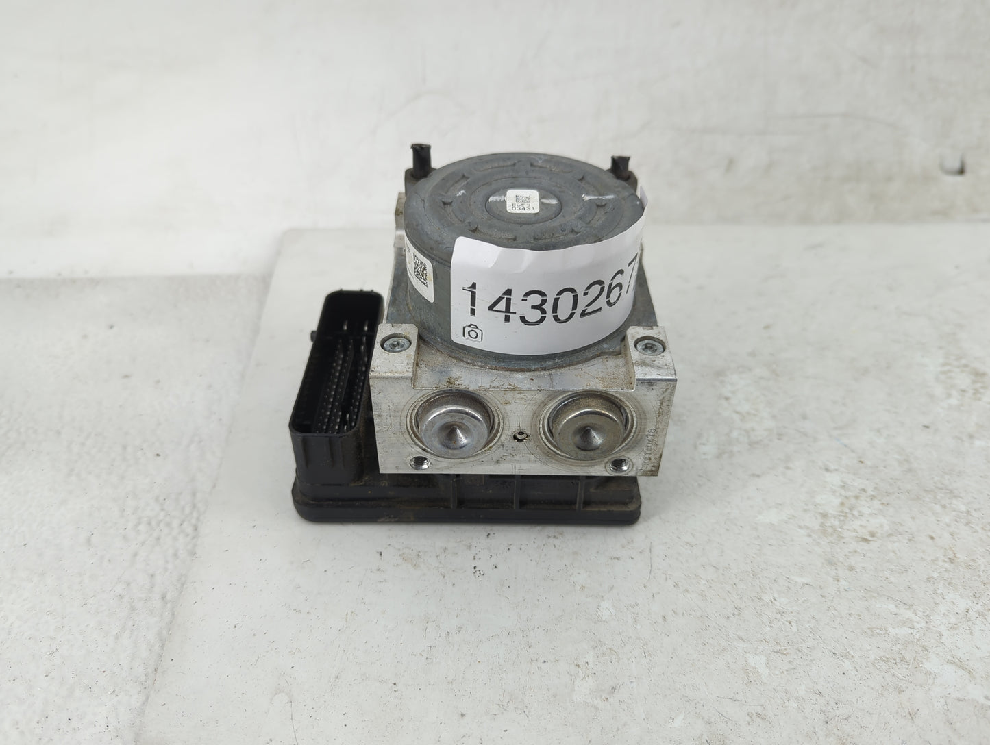 2013 Ford Fusion ABS Pump Control Module Replacement P/N:DG9C-2C219-FB Fits OEM Used Auto Parts - Oemusedautoparts1.com