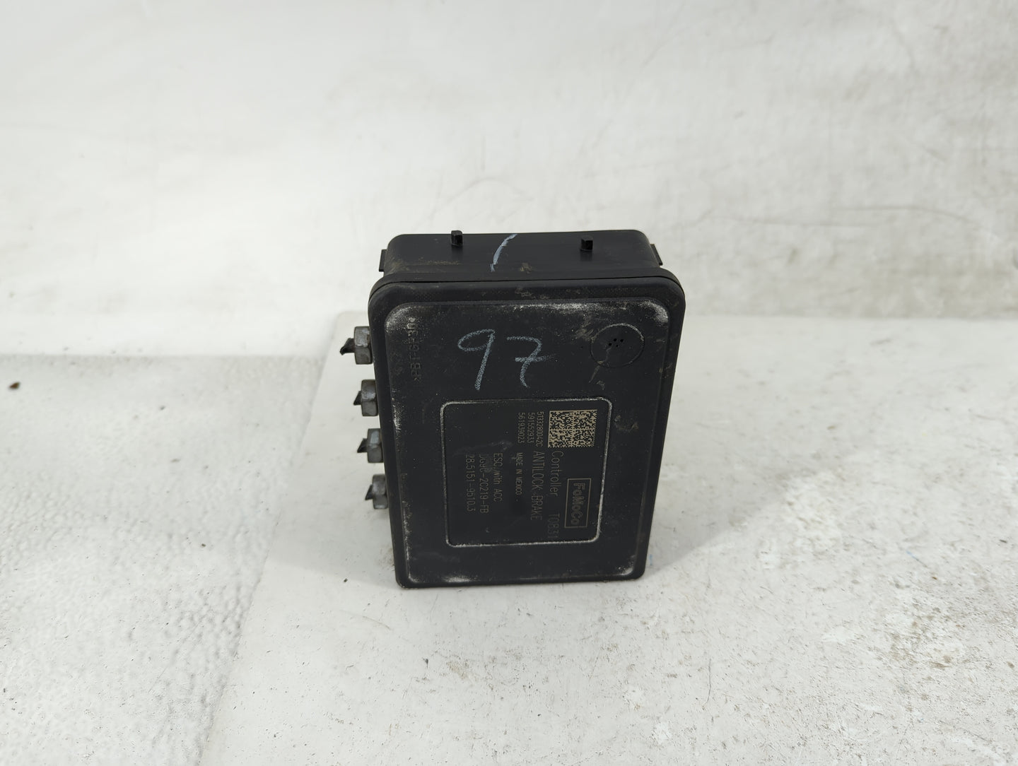 2013 Ford Fusion ABS Pump Control Module Replacement P/N:DG9C-2C219-FB Fits OEM Used Auto Parts - Oemusedautoparts1.com