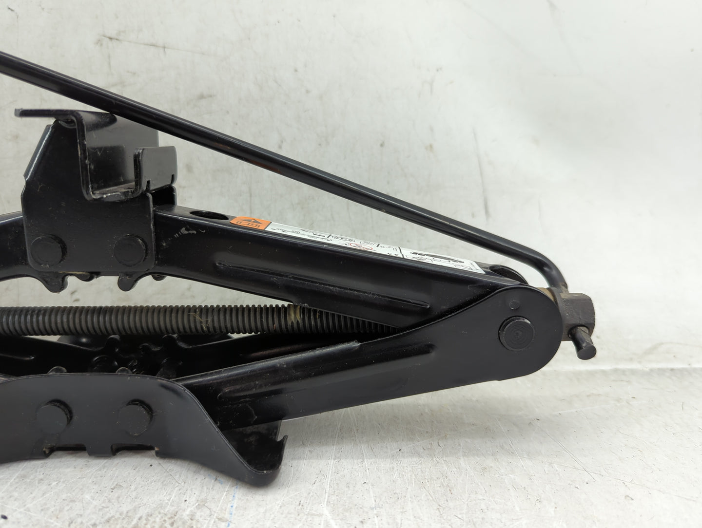 2013 Ford Fusion Spare Scissor Car Jack - Oemusedautoparts1.com