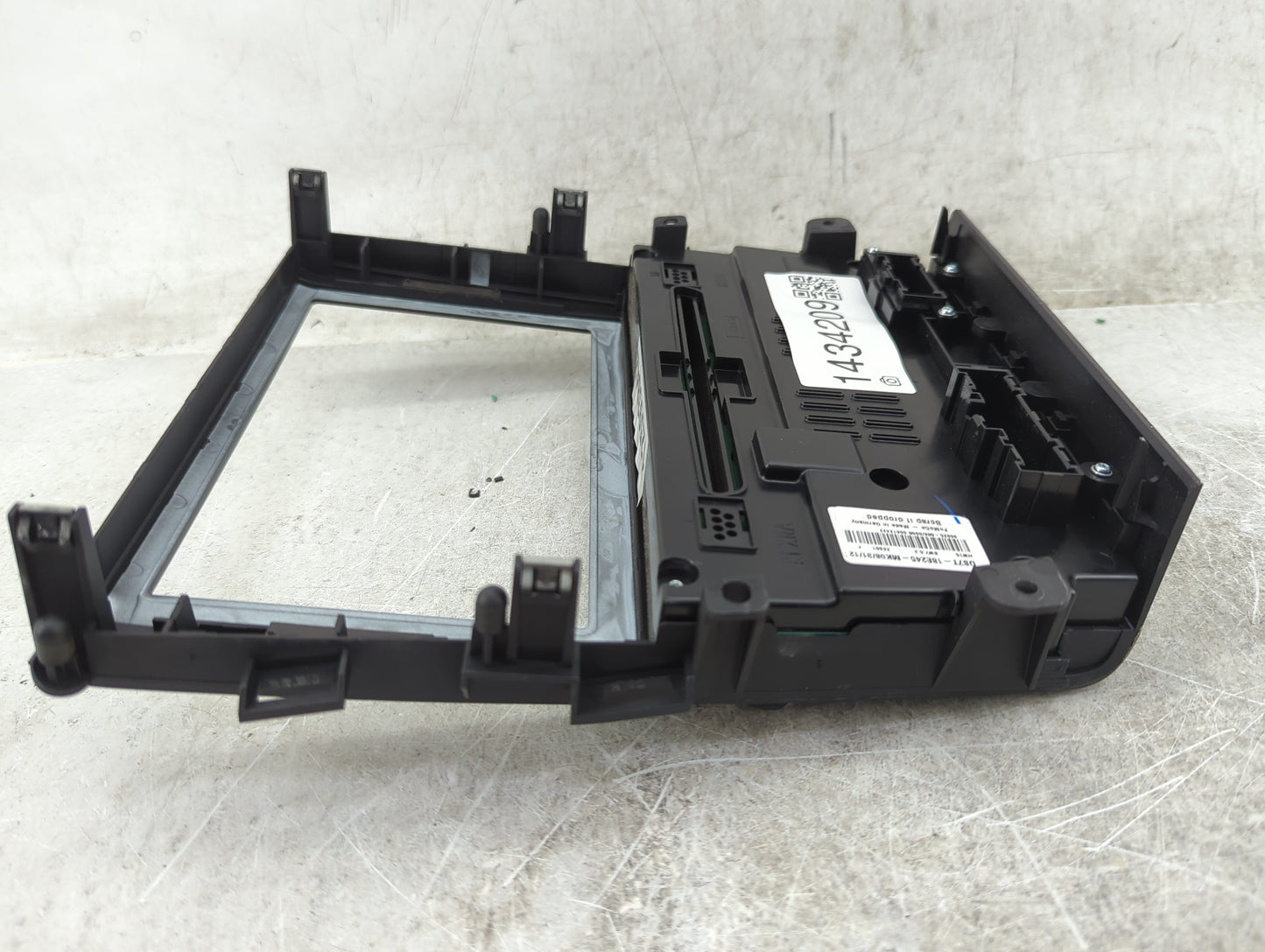 2013-2014 Ford Fusion Radio AM FM Cd Player Receiver Replacement P/N:DS7T-18E245-MK DS7T-18E245-MJ Fits Fits 2013 2014 OEM U