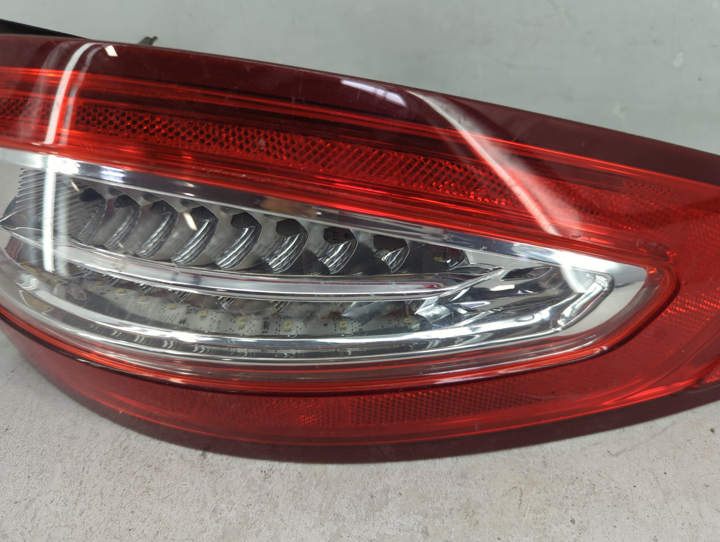 2013-2016 Ford Fusion Tail Light Assembly Passenger Right OEM P/N:DS73-13404-AG Fits Fits 2013 2014 2015 2016 OEM Used Auto 