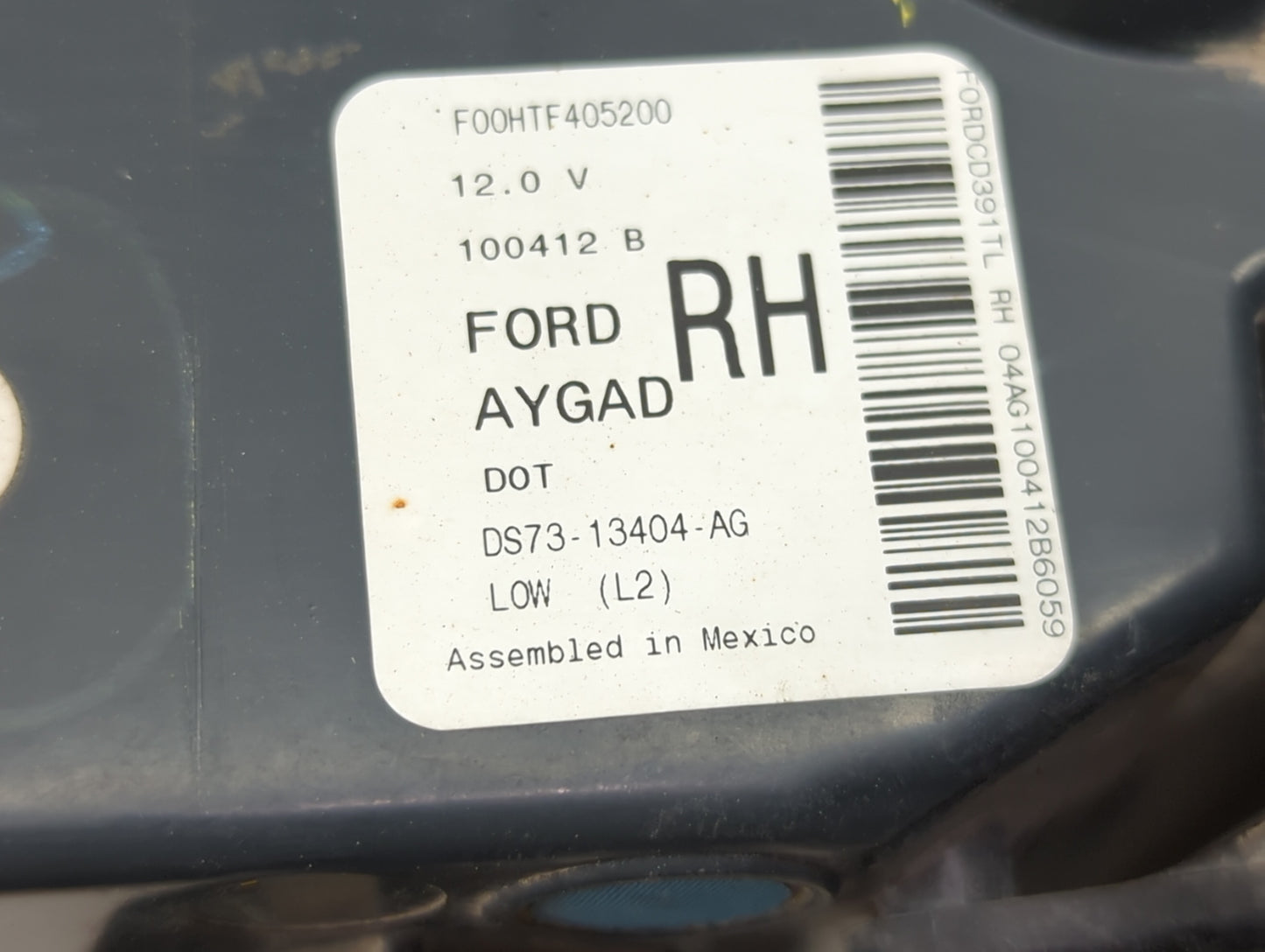 2013-2016 Ford Fusion Tail Light Assembly Passenger Right OEM P/N:DS73-13404-AG Fits Fits 2013 2014 2015 2016 OEM Used Auto 