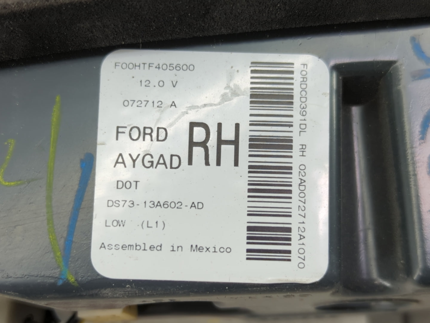 2013-2016 Ford Fusion Tail Light Assembly Passenger Right OEM P/N:DS73-13A602-AD Fits Fits 2013 2014 2015 2016 OEM Used Auto