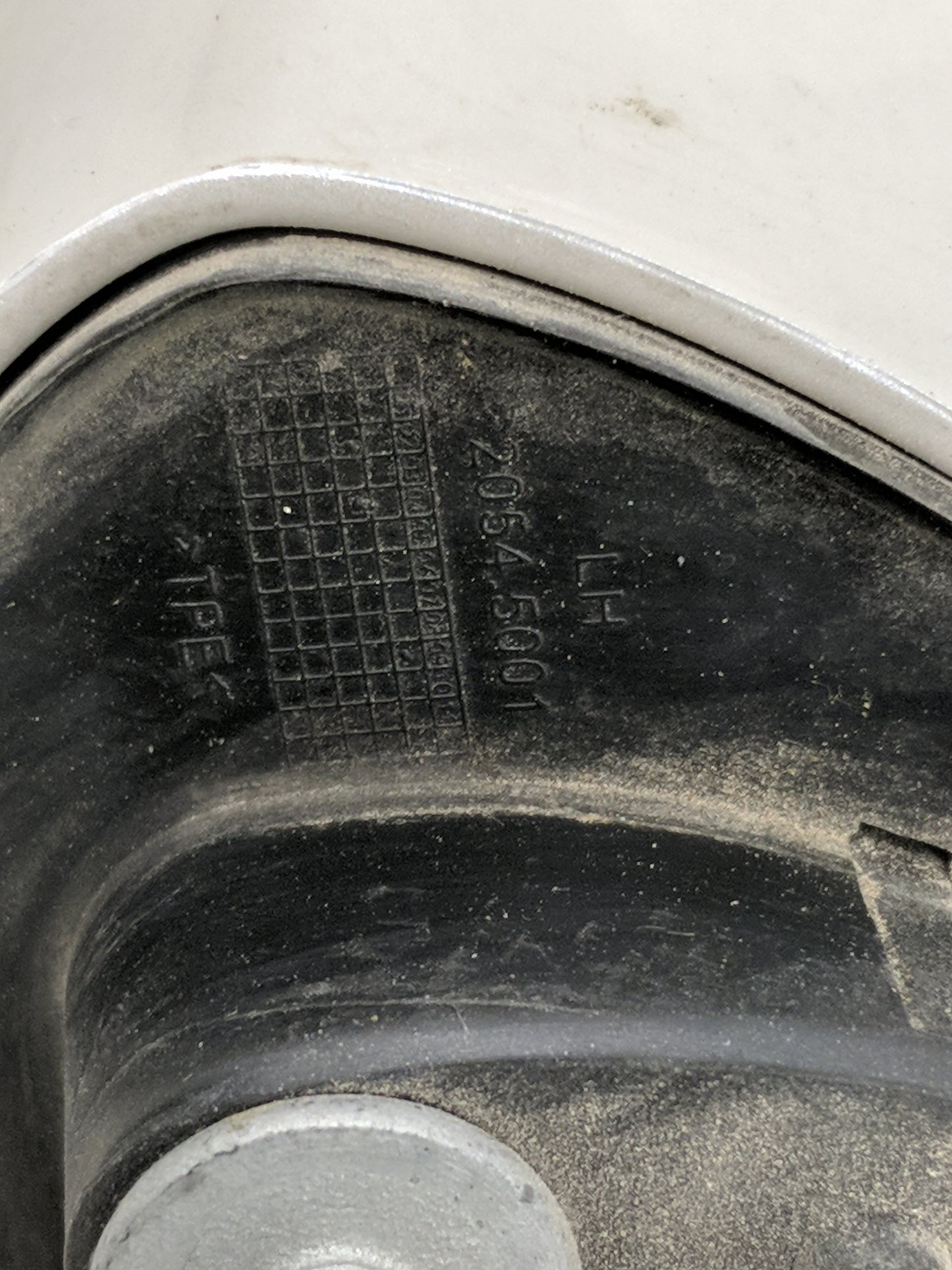 2013-2014 Ford Fusion Driver Side View Mirror - Left Door Mirror OEM Used - Oemusedautoparts1.com