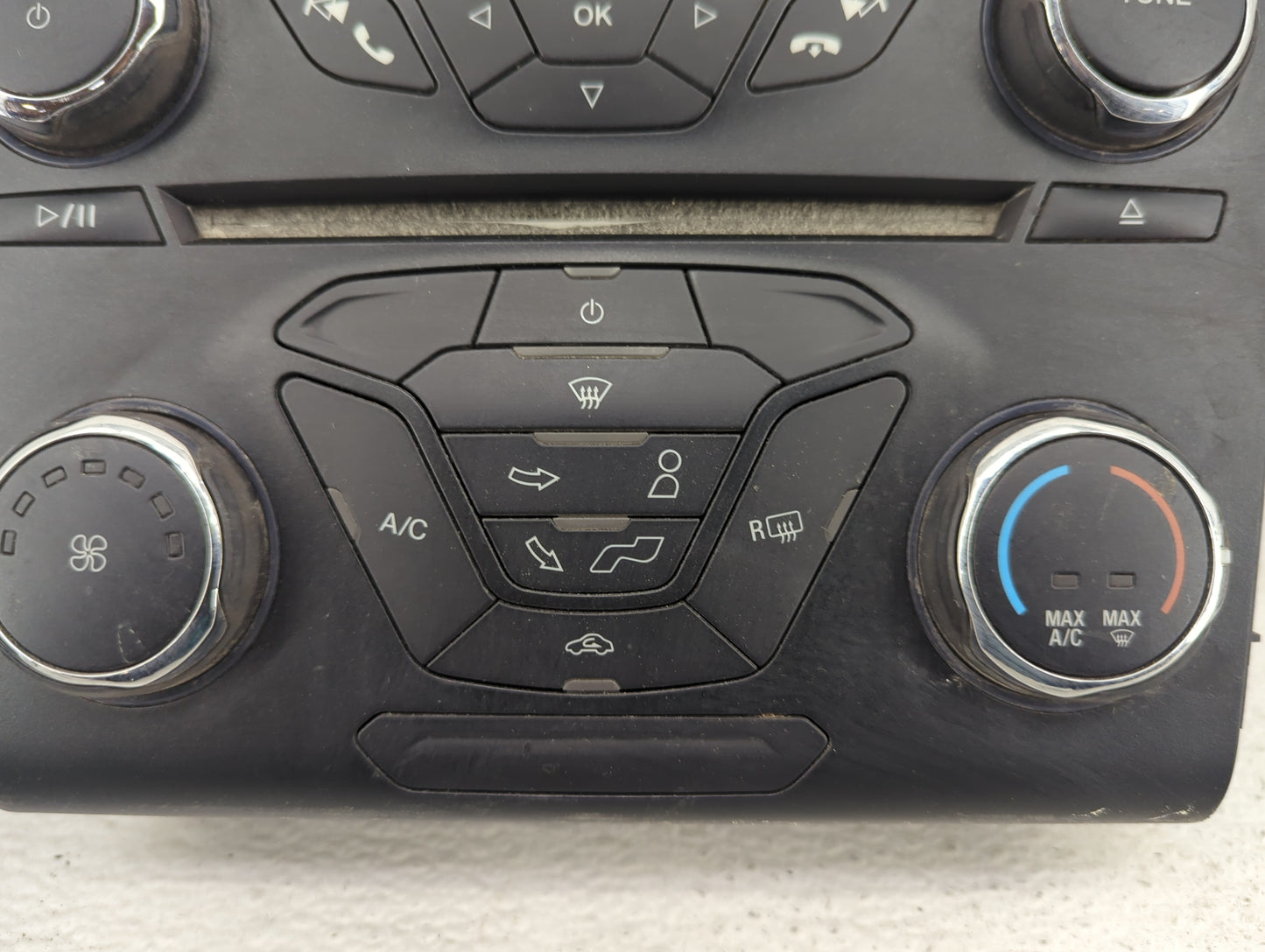 2013 Ford Fusion Radio AM FM Cd Player Receiver Replacement P/N:DS7T-18E243-EL EWTC, 18E243, 18E245 Fits OEM Used Auto Parts