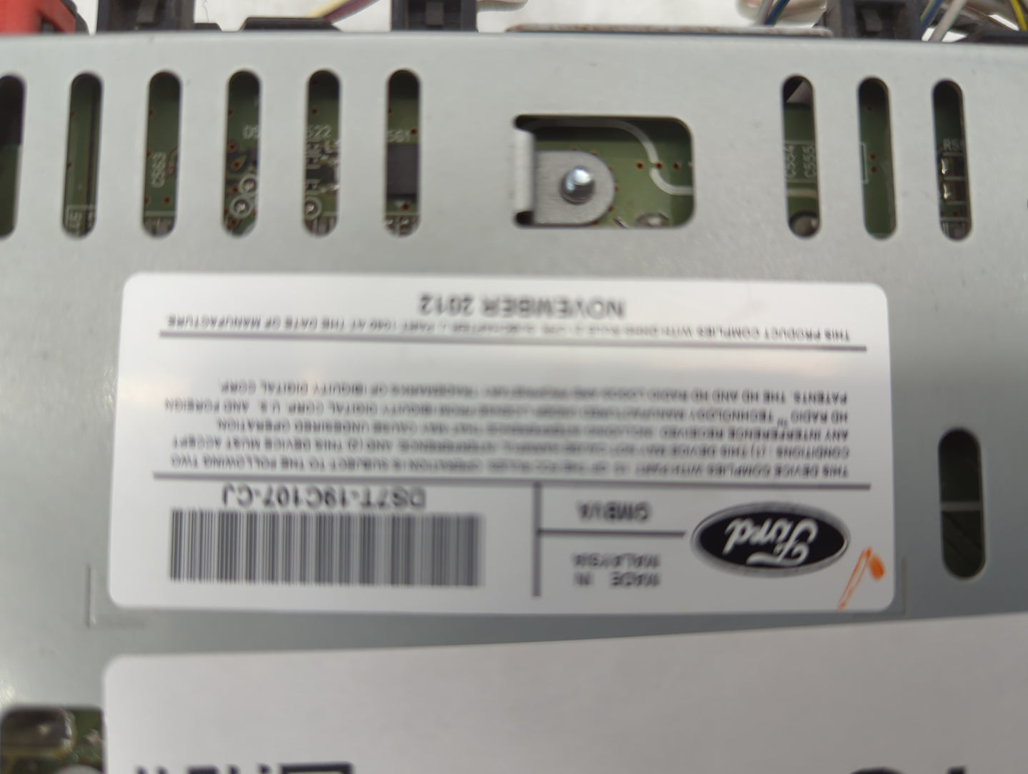 2013-2015 Ford Fusion Radio AM FM Cd Player Receiver Replacement P/N:DS7T-19C107-CJ Fits Fits 2013 2014 2015 OEM Used Auto P