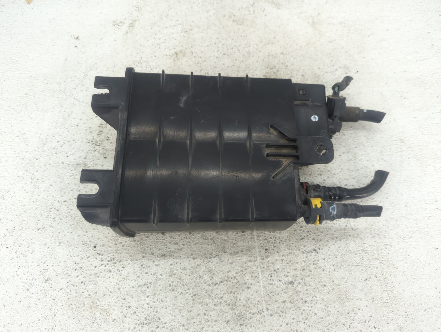2013 Ford Fusion Fuel Vapor Charcoal Canister - Oemusedautoparts1.com