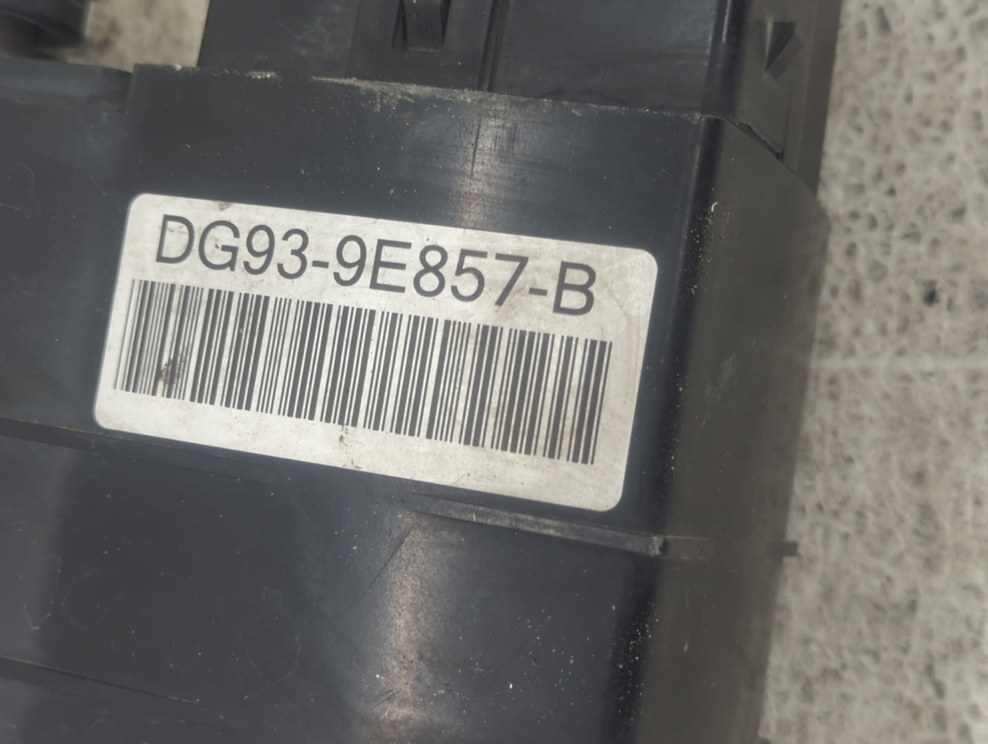 2013 Ford Fusion Fuel Vapor Charcoal Canister - Oemusedautoparts1.com