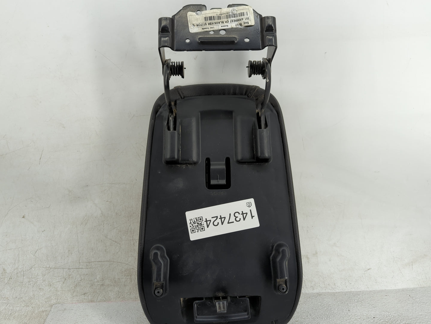 2013 Ford Fusion Center Console Armrest Cover Lid Fits OEM Used Auto Parts - Oemusedautoparts1.com