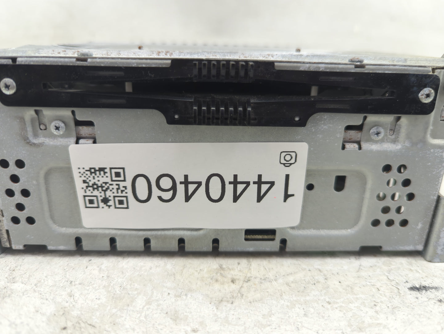 2013-2015 Ford Fusion Radio AM FM Cd Player Receiver Replacement P/N:DS7T-19C107-BH Fits Fits 2013 2014 2015 OEM Used Auto P