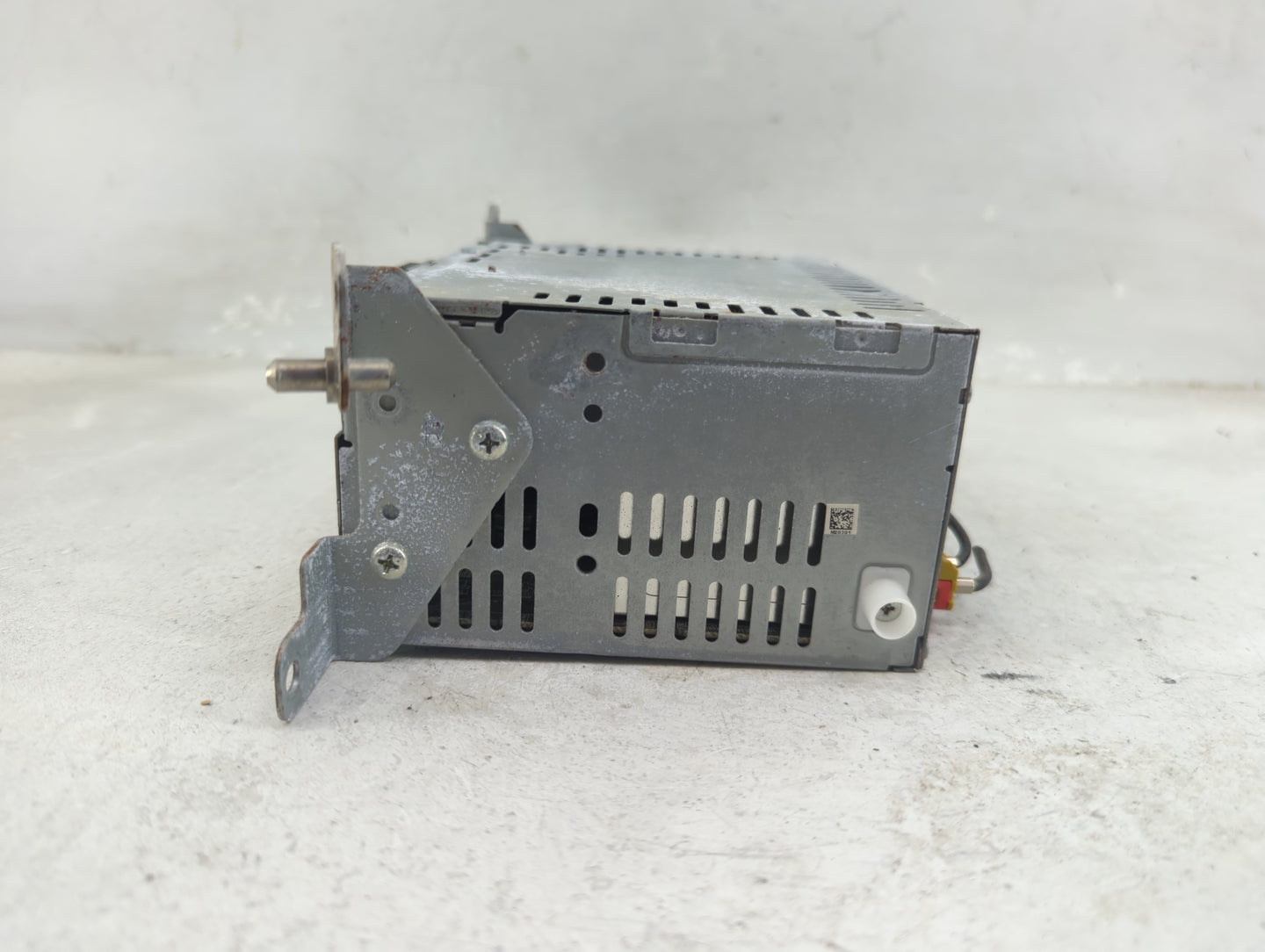 2013-2015 Ford Fusion Radio AM FM Cd Player Receiver Replacement P/N:DS7T-19C107-BH Fits Fits 2013 2014 2015 OEM Used Auto P