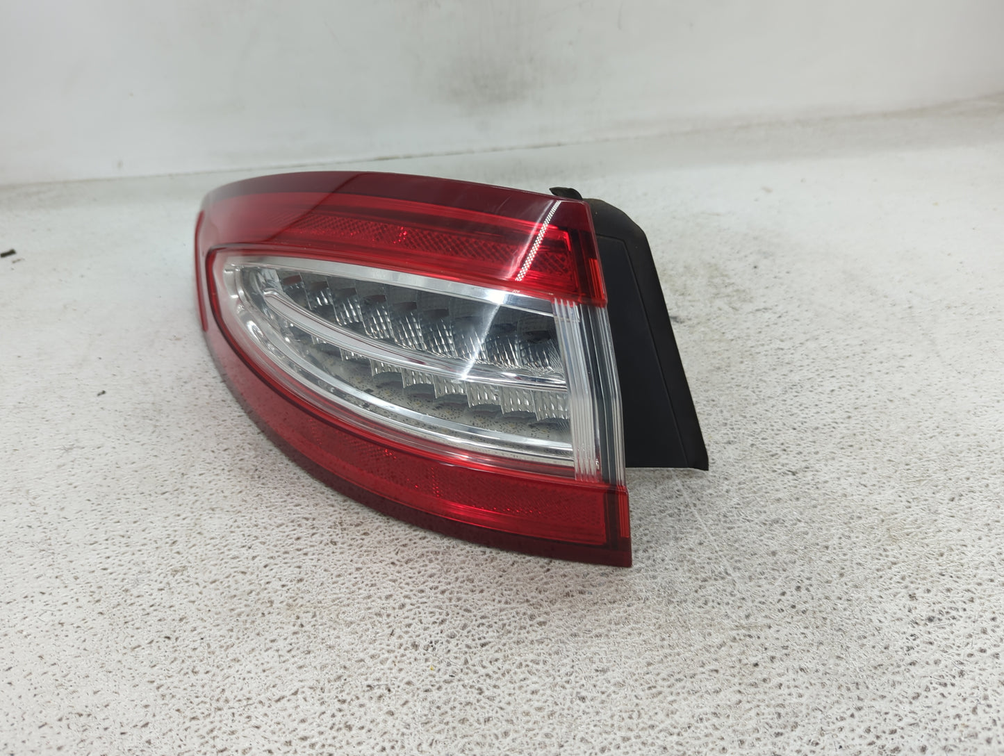 2013-2016 Ford Fusion Tail Light Assembly Driver Left OEM P/N:DS73-13405-AG Fits Fits 2013 2014 2015 2016 OEM Used Auto Part