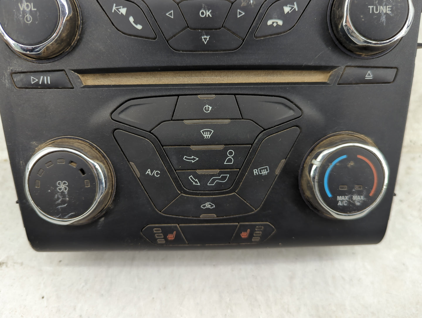 2013 Ford Fusion Radio AM FM Cd Player Receiver Replacement P/N:DS7T-18E243-KR DS7T-18E243-E Fits OEM Used Auto Parts - Oemu