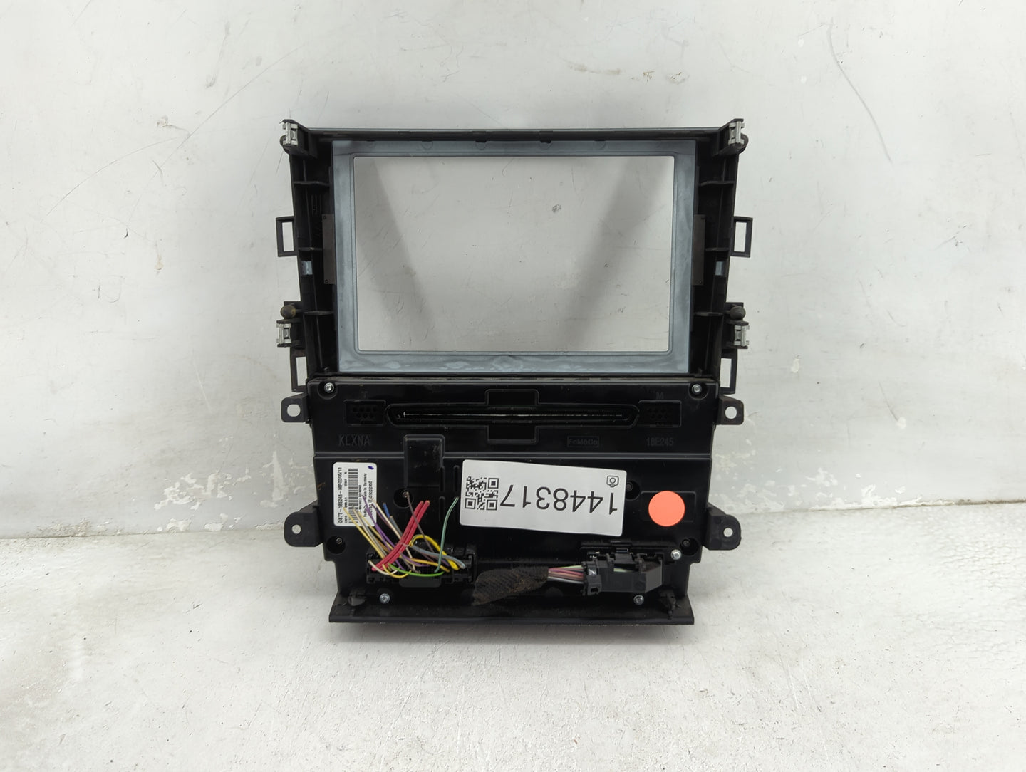 2013-2014 Ford Fusion Radio AM FM Cd Player Receiver Replacement P/N:DS7T-18E245-MP Fits Fits 2013 2014 OEM Used Auto Parts 