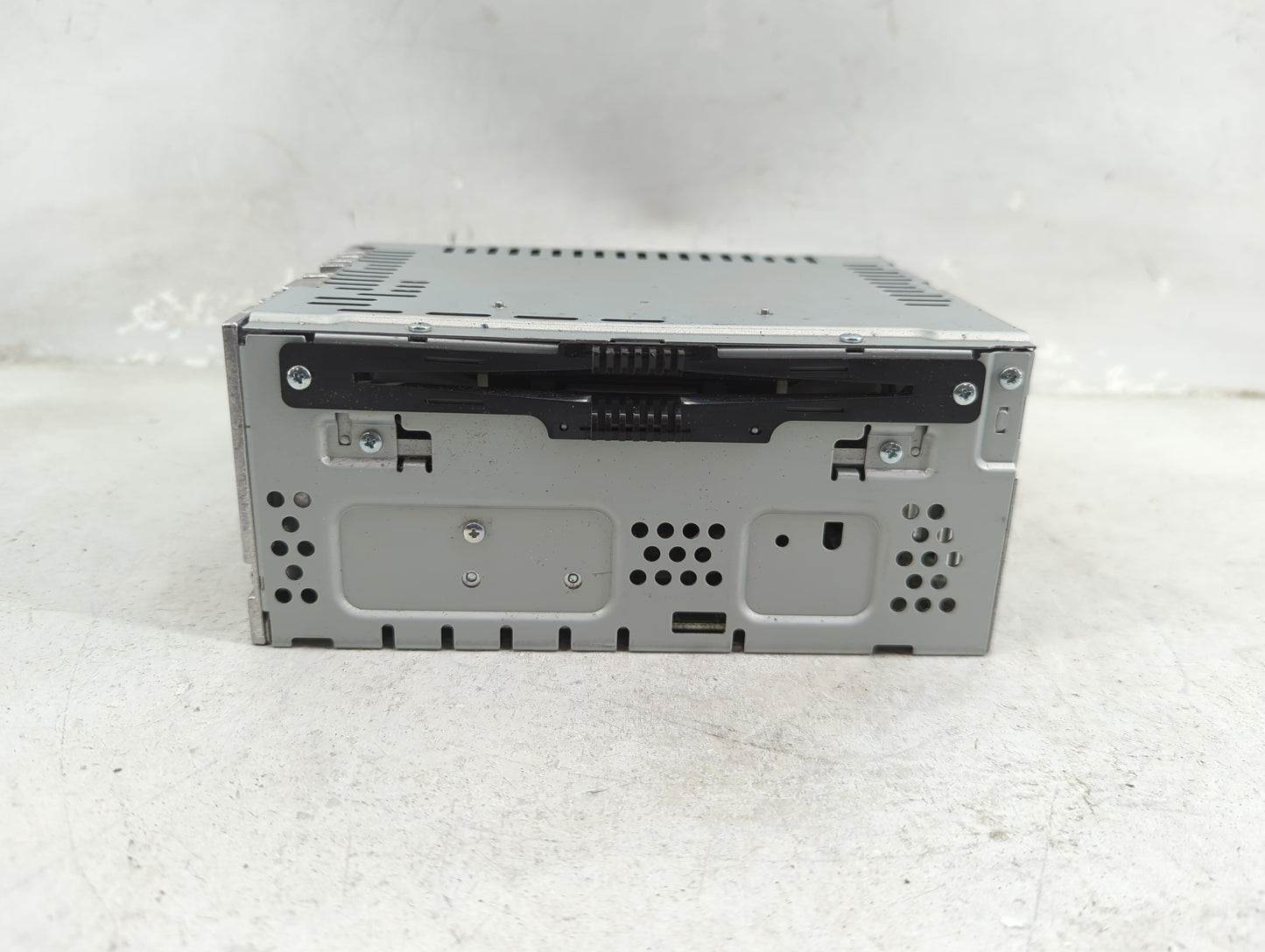 2013 Ford Fusion Radio AM FM Cd Player Receiver Replacement P/N:DS7T-19C107-BK Fits OEM Used Auto Parts - Oemusedautoparts1.