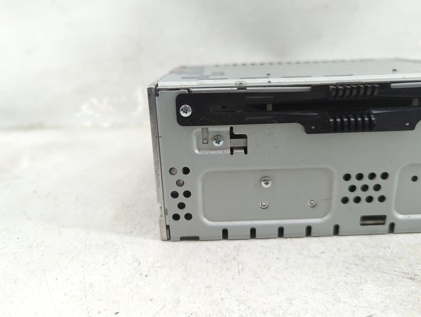 2013 Ford Fusion Radio AM FM Cd Player Receiver Replacement P/N:DS7T-19C107-BK Fits OEM Used Auto Parts - Oemusedautoparts1.