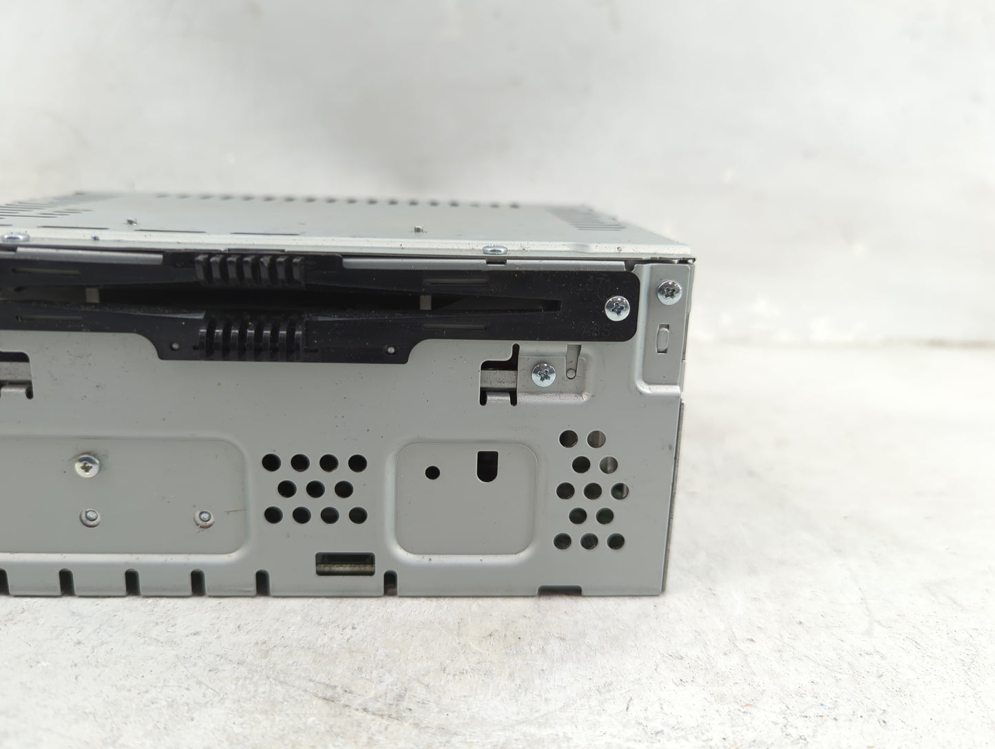 2013 Ford Fusion Radio AM FM Cd Player Receiver Replacement P/N:DS7T-19C107-BK Fits OEM Used Auto Parts - Oemusedautoparts1.